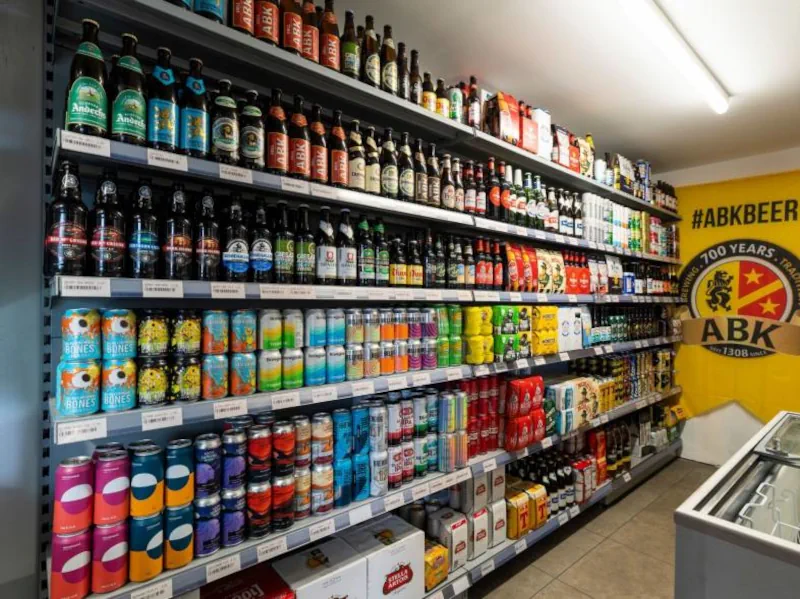 Walk in drinks fridge
