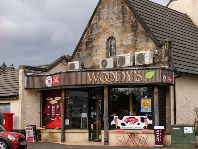 woody's shop front 2 Woody's shop front bishopton